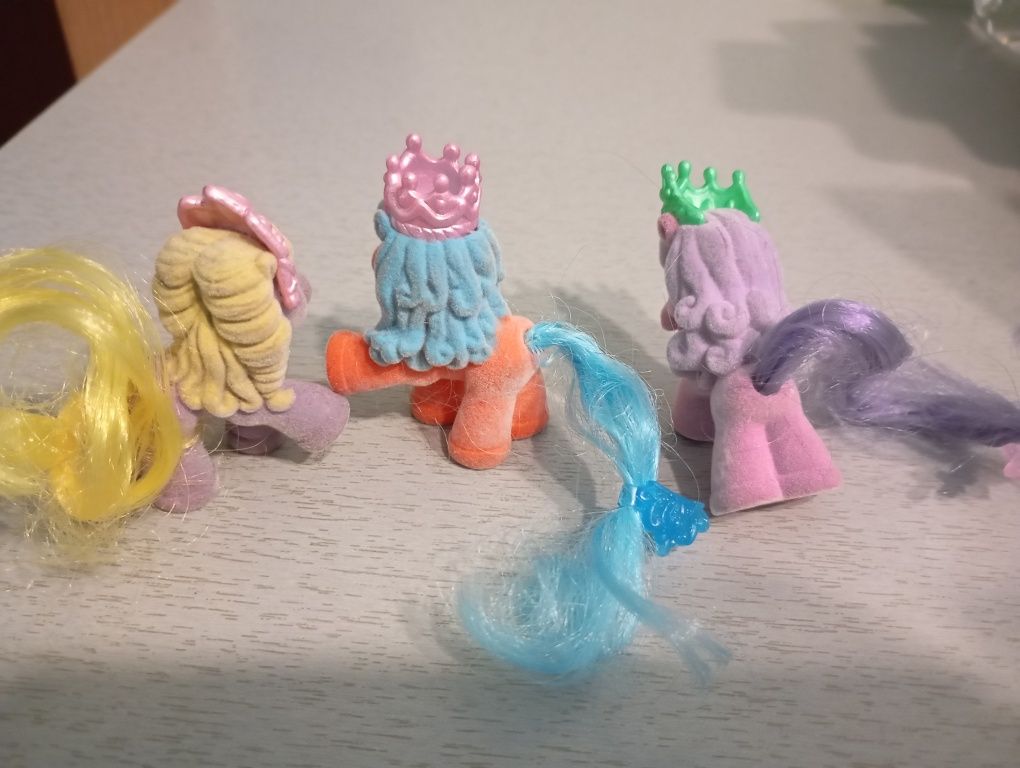 Unicórnios miniaturas