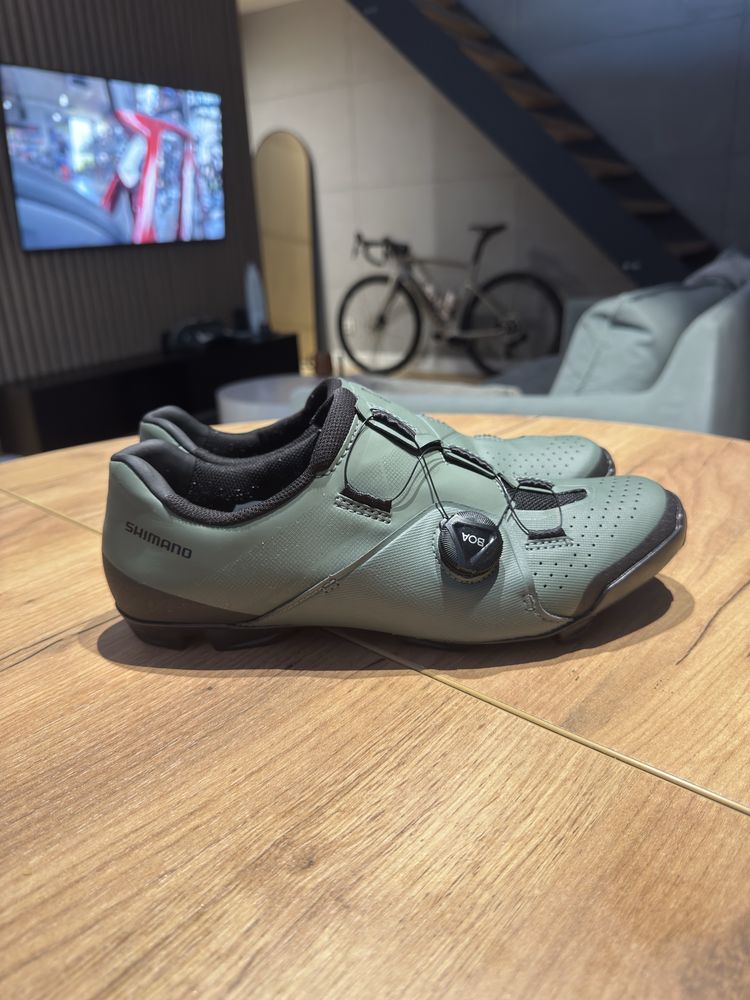 Buty rowerowe Shimano 43