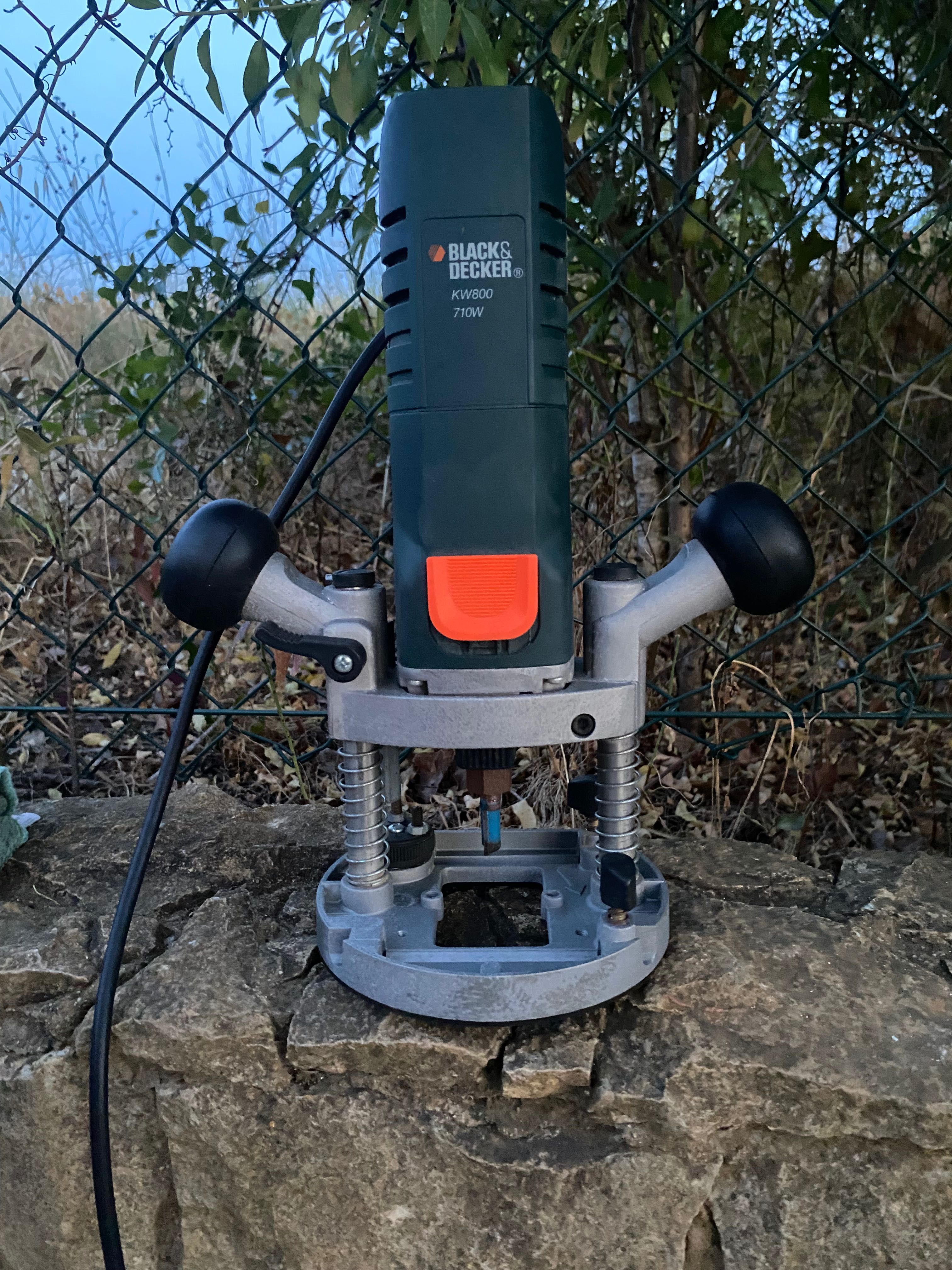 Tupia Black & Decker KW800