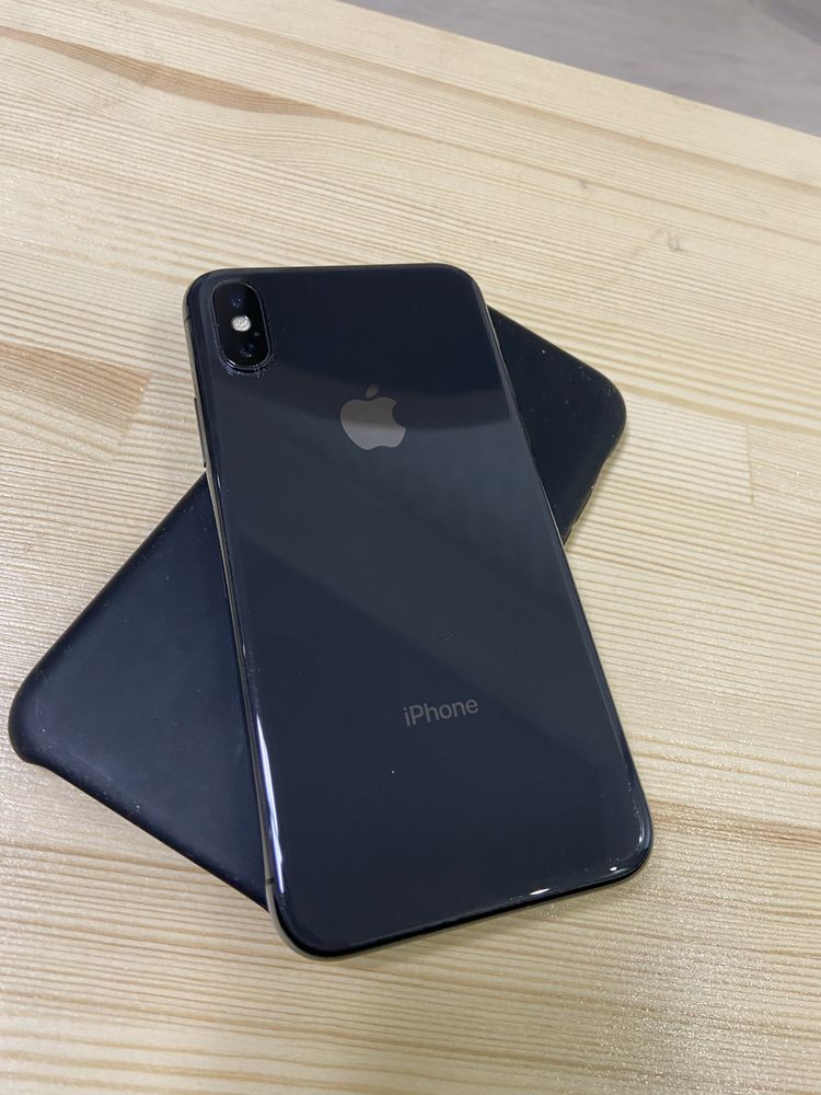 Iphone x 64 gb ( Iphone 10 )