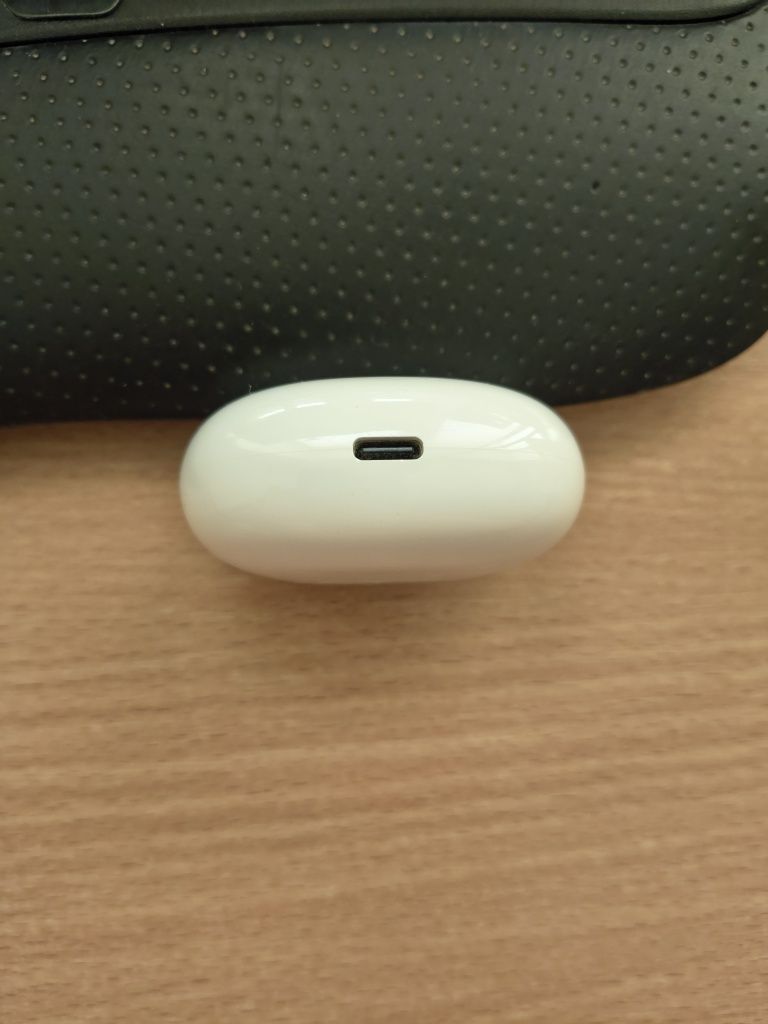 TWS наушники Realme buds T100