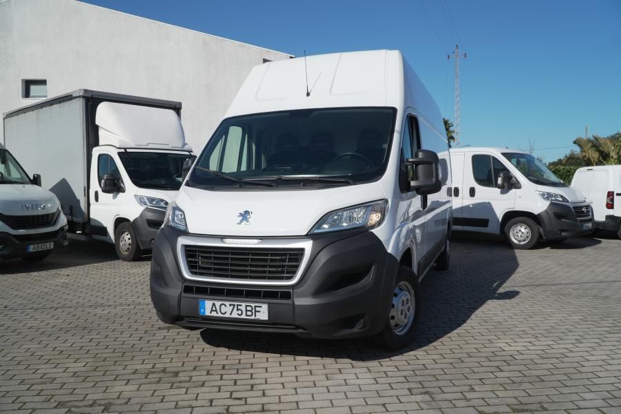 Peugeot Boxer 2.2 BlueHDi 335 L3H3