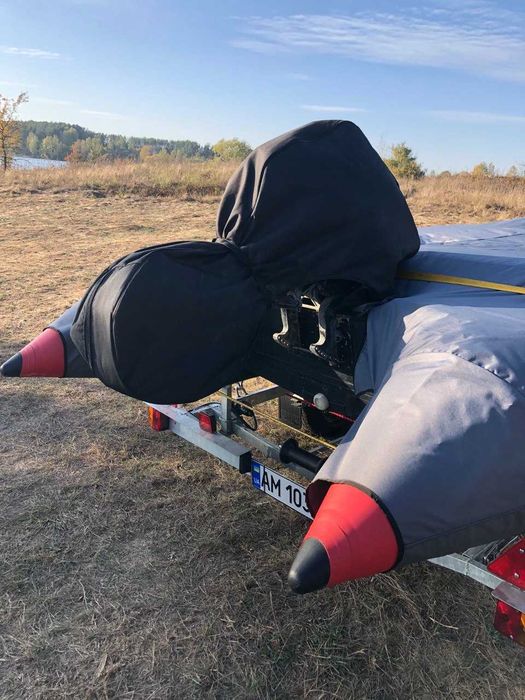 Човен Quicksilver з мотором Mercury Sea Pro 25 та причепом