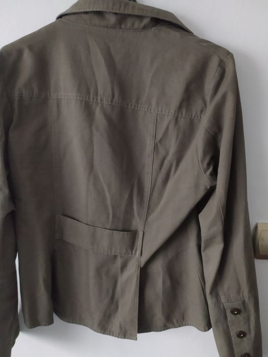 Marynarka damska w kolorze khaki