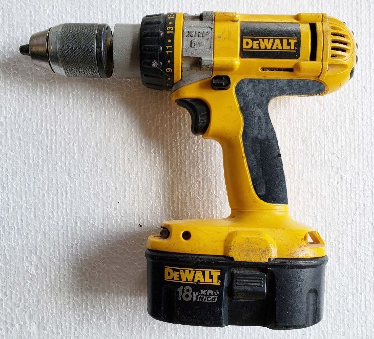 DeWalt DW4KIT-2 18V NiCd