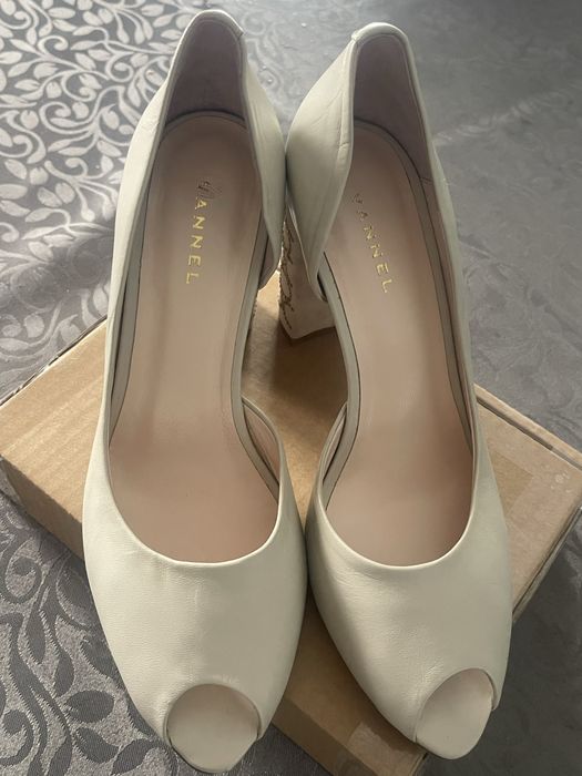 Sapatos da marca portuguesa VANNEL