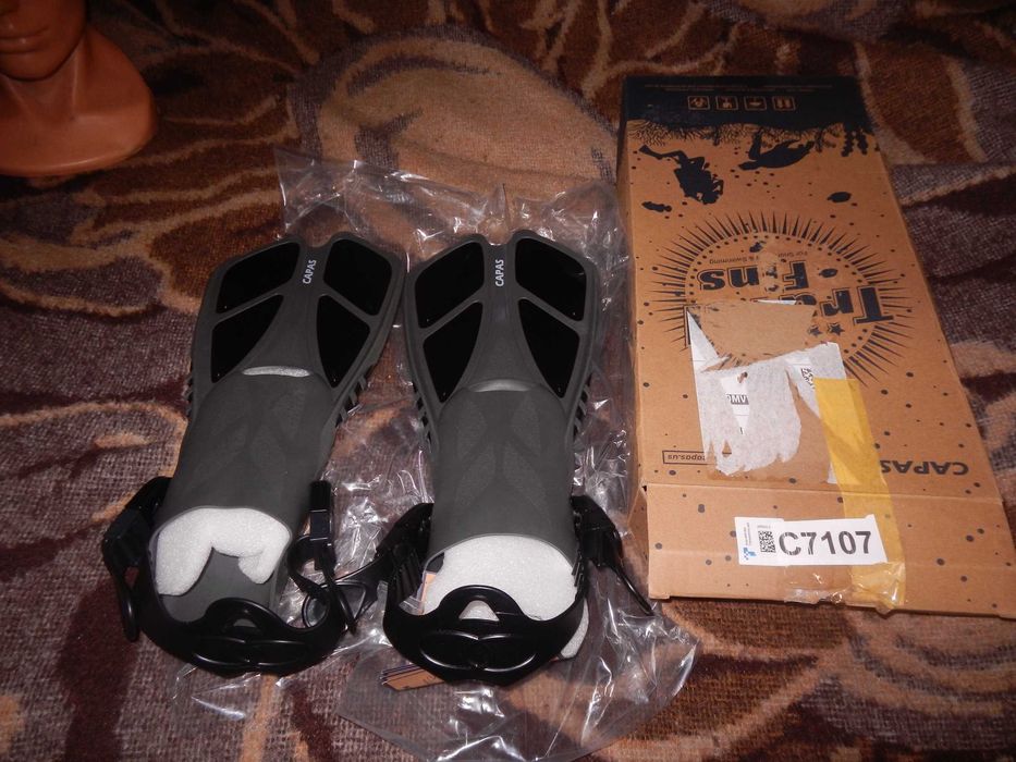 Wyprzedaż->C7107 CAPAS Płetwy do nurkowania r.S/MD, JR 9-13 lat OPIS!