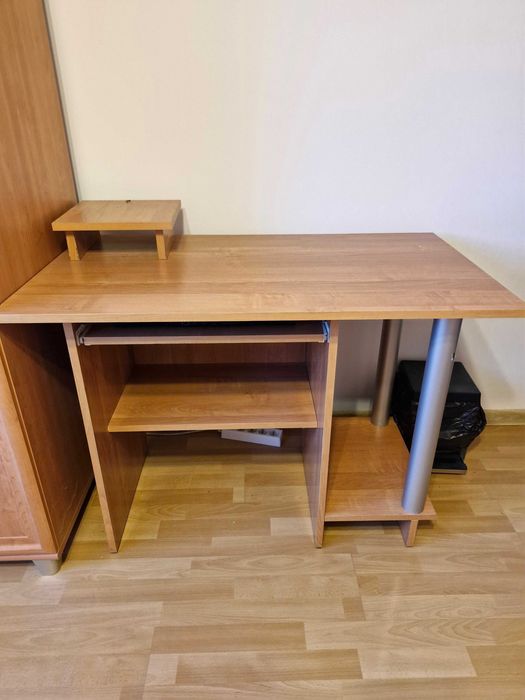 Biurko prawie nie używane do komputera i nie tylko