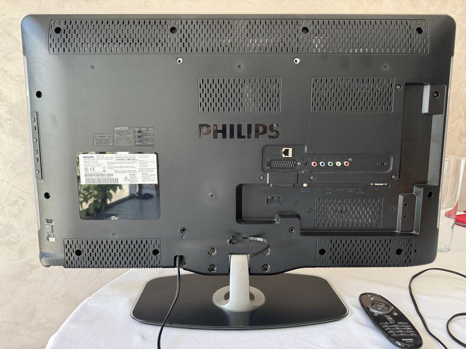 Телевизор Philips 32PFL7685H/12, матрица 14 бит!