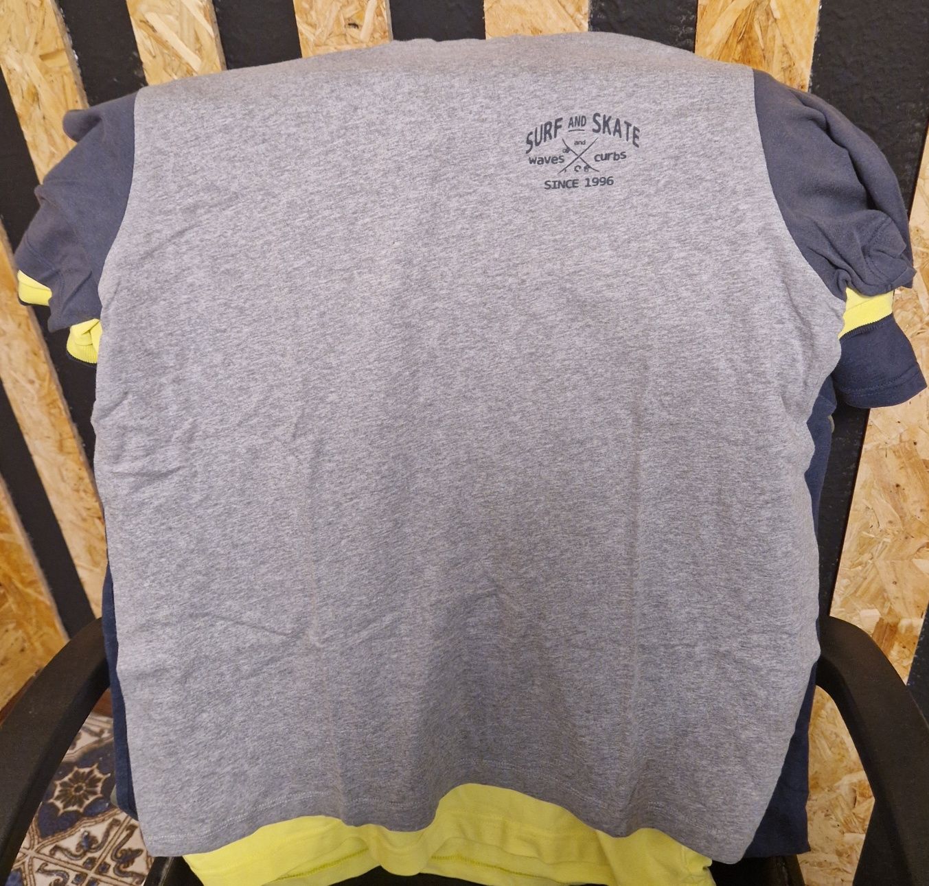 T-shirts e polos (Ralph lauren, mike davis, carhartt, billabong)