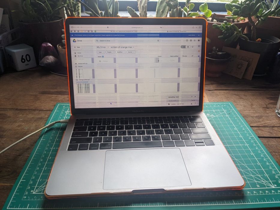 MacBook (com defeito) PARA DAR64739211229825120