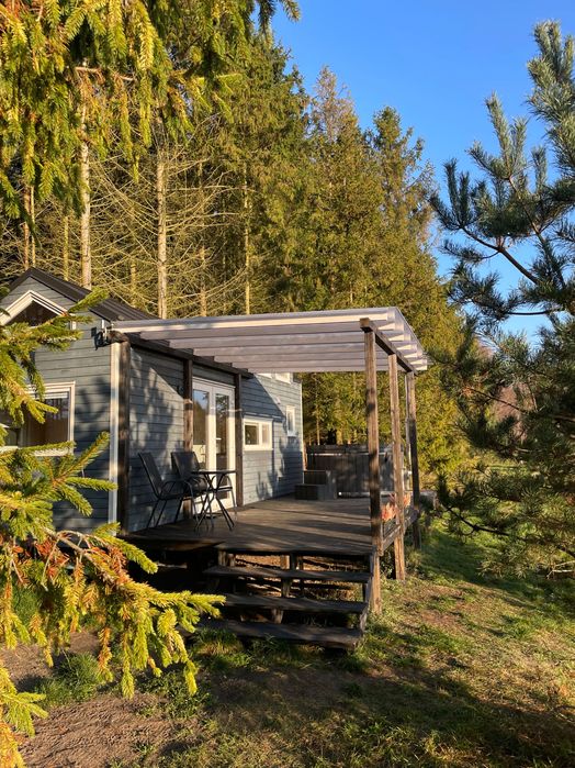 Domek na wynajem w lesie z jacuzzi – Tiny House Bory Tucholskie