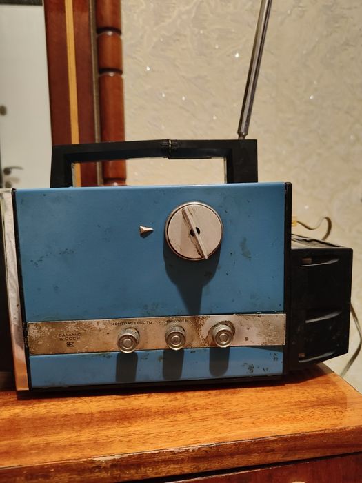 Телевізор Електроніка ВЛ-100(Телевизор Электроника ВЛ-100)