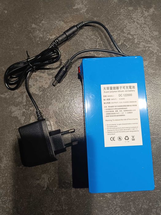 Akumulator zewnętrzny 20000mah 12,6V