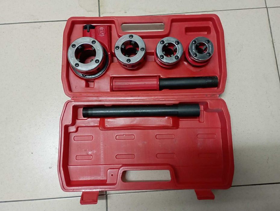 Conjunto de abre roscas - Ratchet die Stock