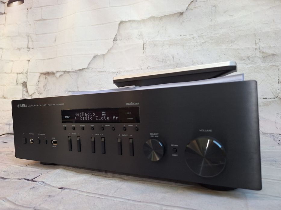 Yamaha R-N402D Amplituner Stereo 2x140W