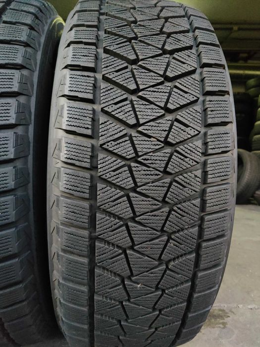 Bridgestone Blizzak R19 245 55 зимові шини на Toyota Highlander