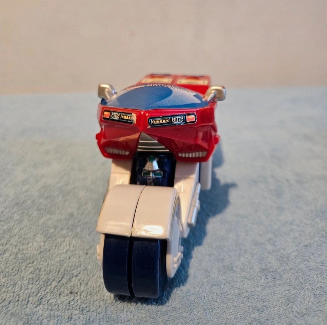 Robot Transformers