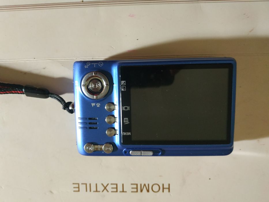 Цифровий фотоапарат ACER не робочий