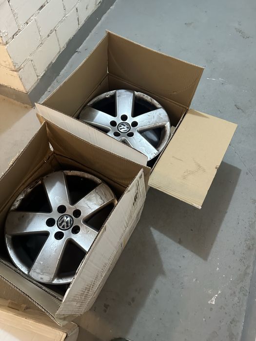 Felgi  Passat b 6 orginalne.