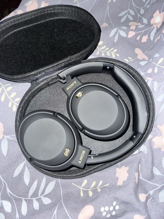 Навушники Sony xm4 СРОЧНО!