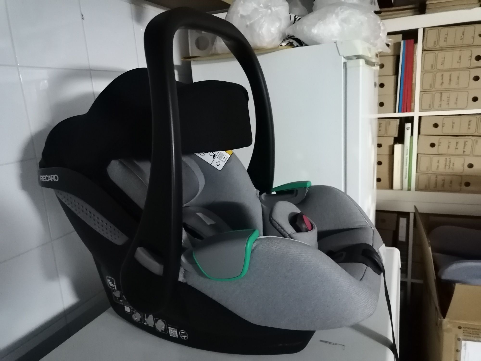 Cadeira auto / babycoque Recaro Avan + base isofix