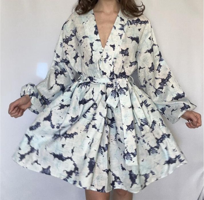 Сукня літня рукава волани у розмірі s-m , з поясом