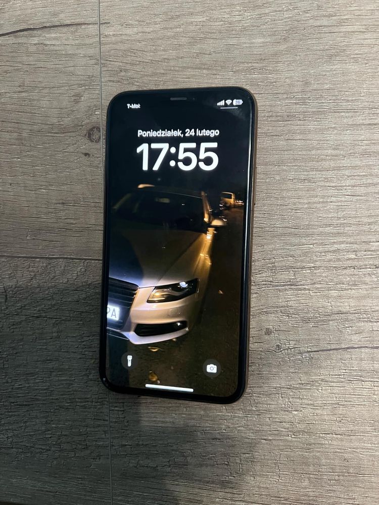 Iphone 11 pro  bateria 78%
