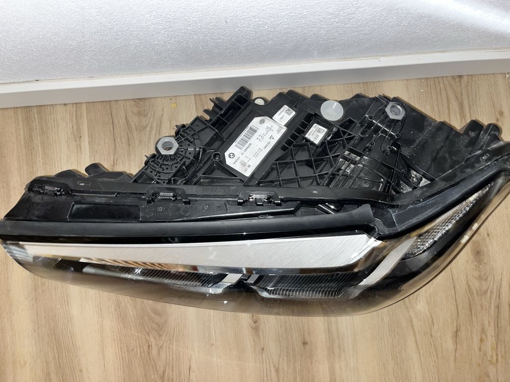 Farol Led BMW serie 5 G30/G31(Hella OEM) lado esquerdo
