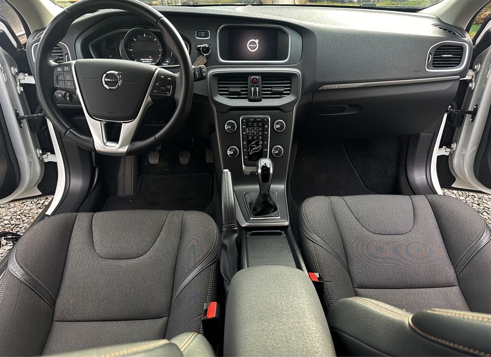 Volvo V40 CC Cross Country Jak nowy !