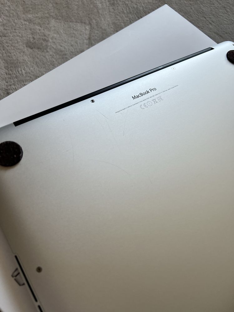 MacBook Pro 2015 i5 8gb ram 128gb pamięć
