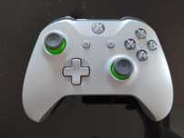 Pad do Xbox one series szary jak Nowy