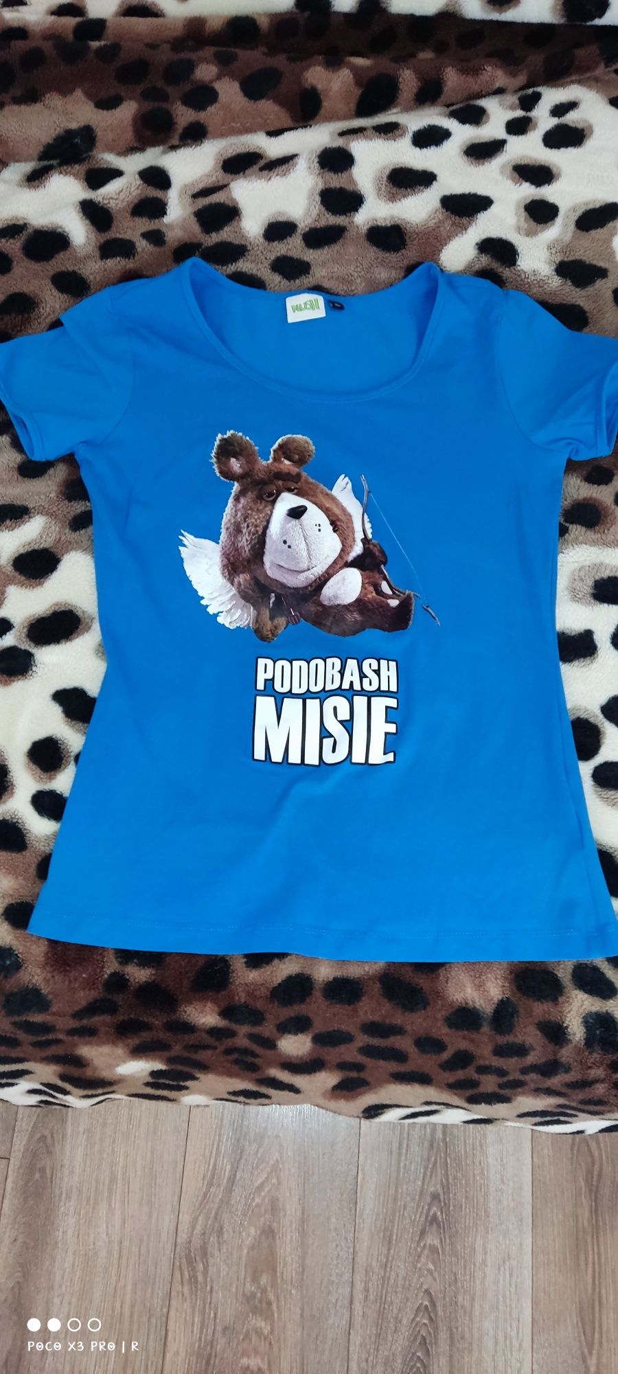 T-shirt damski plush