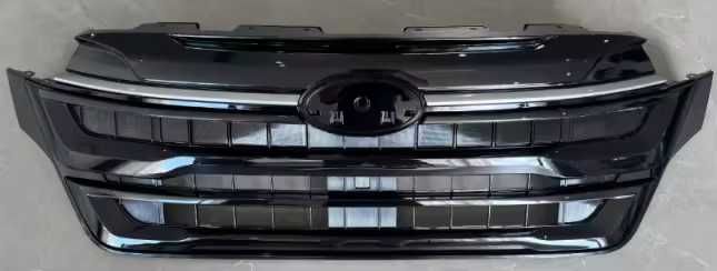 Решітка радіатора Subaru forester 2025