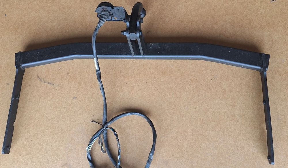 HAK HOLOWNICZY WESTFALIA -  VOLKSWAGEN TOURAN I / 2006 ROK