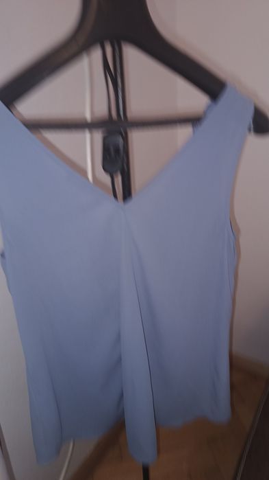 Bluzka z głębokim dekoltem