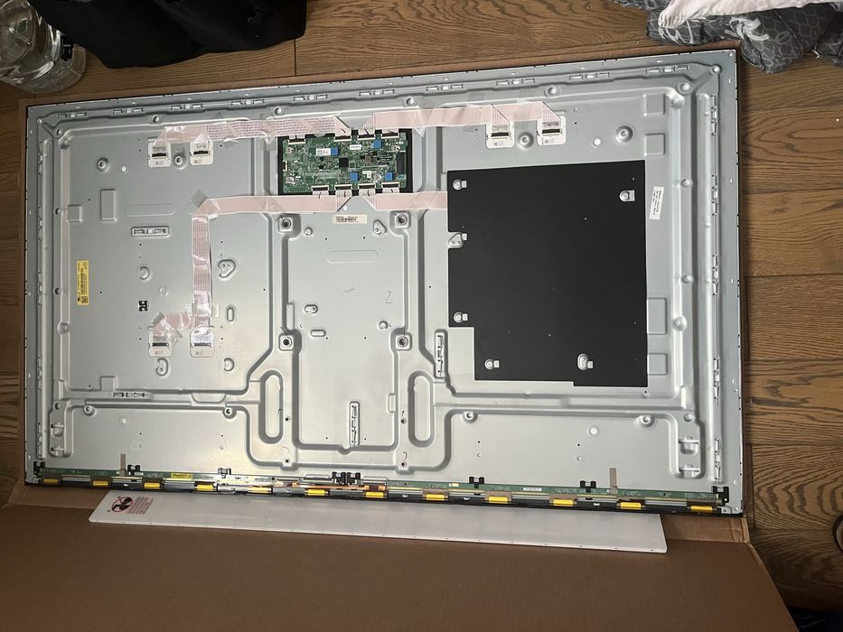 Samsung QE55QN90AAU / CY-TA055FLEV1H - битая матрица, платы рабочие