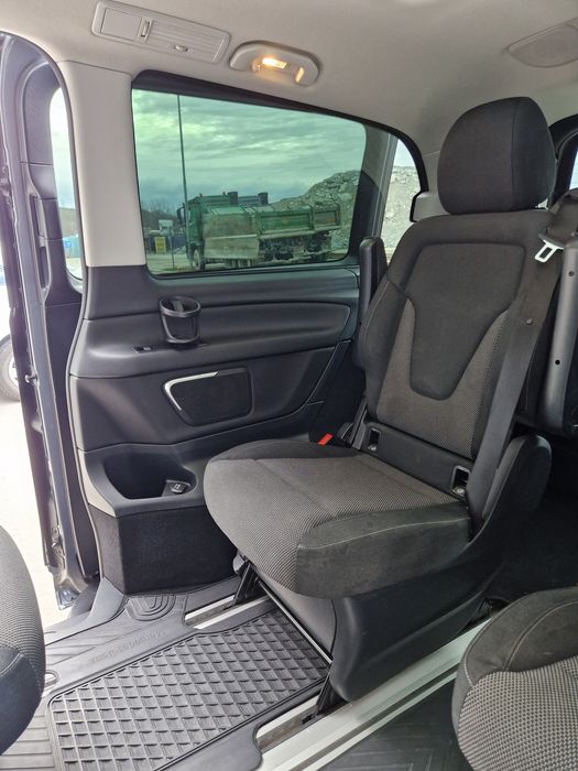 Mercedes- benz V250d