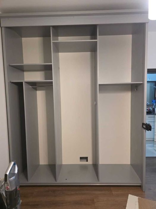 Szafa garderoba + komoda Bardzo ładna Polecam!!!