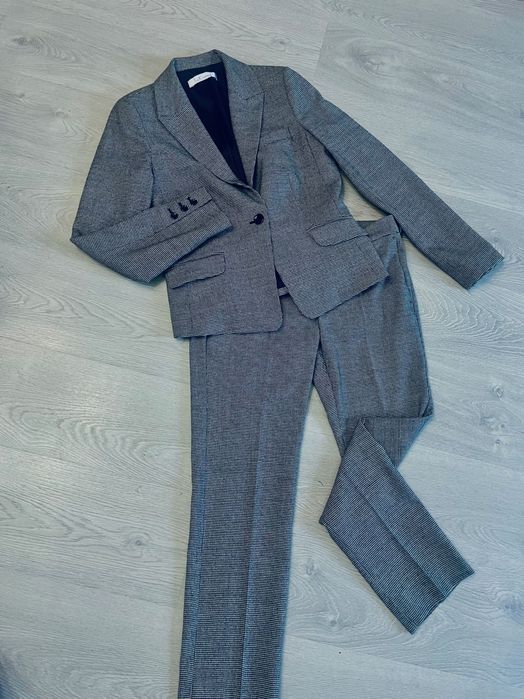 Елегантний костюм Intrend від МaxMara