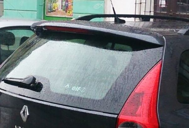 Aileron com 3 stop Renault Megane Break 2
