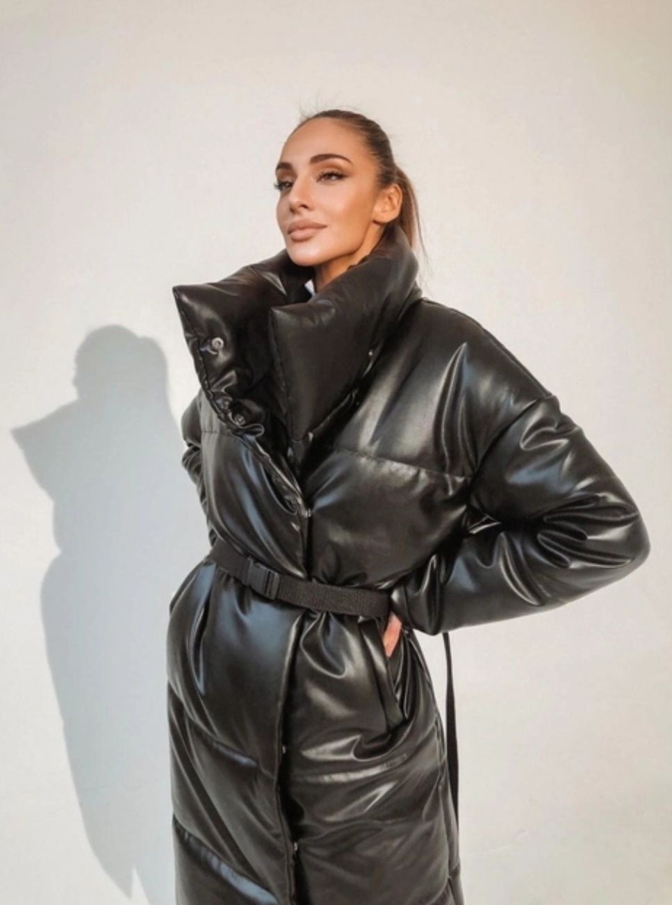 Стильне жіноче пальто, куртка, пуховик з екошкіри класу Lux
