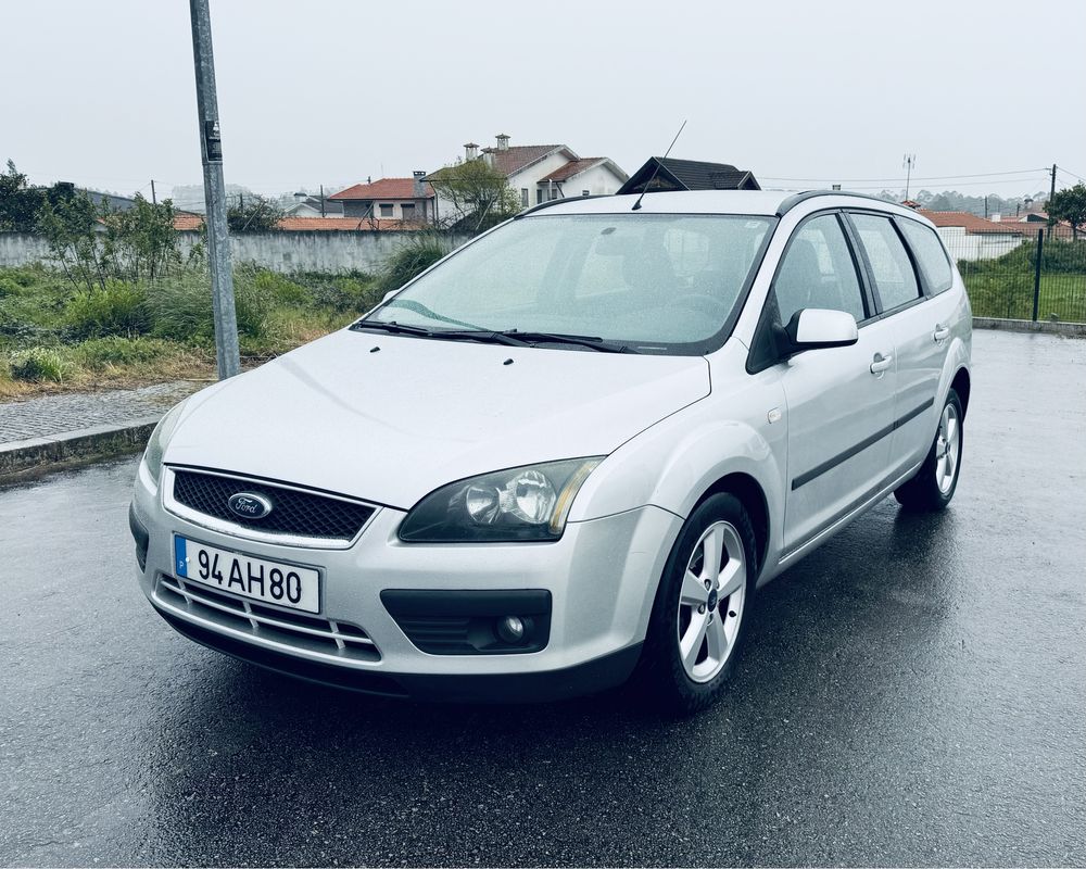 FORD FOCUS 1.4 i - 2005 - 1 DONO