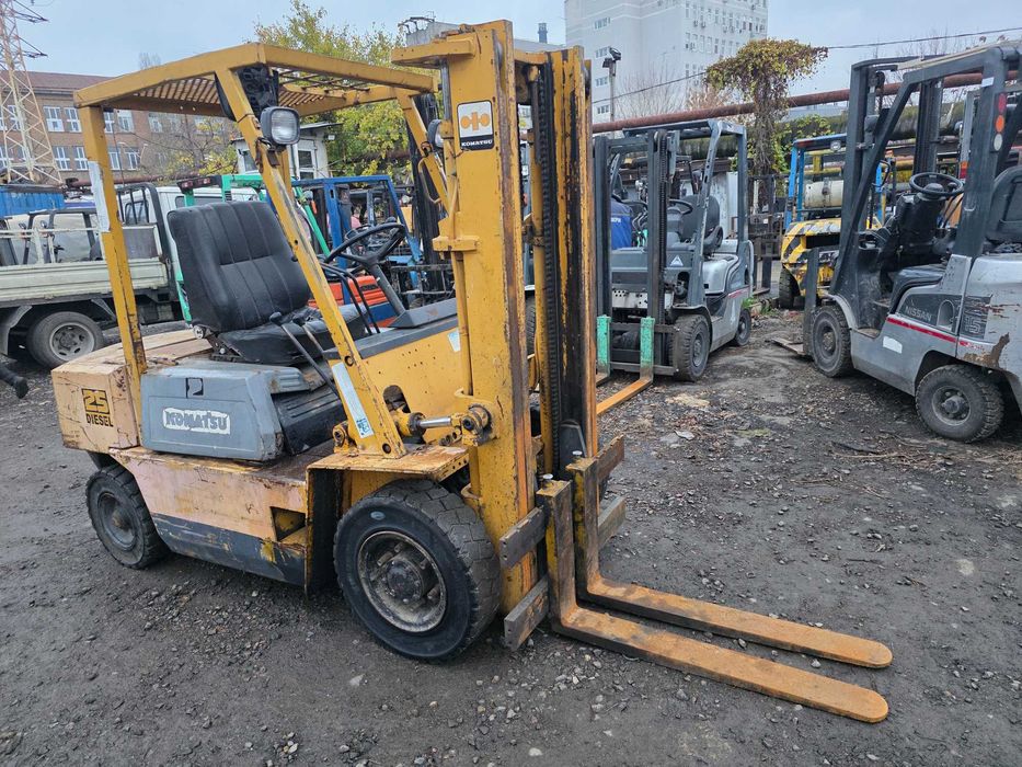 Навантажувач вилковий KOMATSU FD25-8, дизель