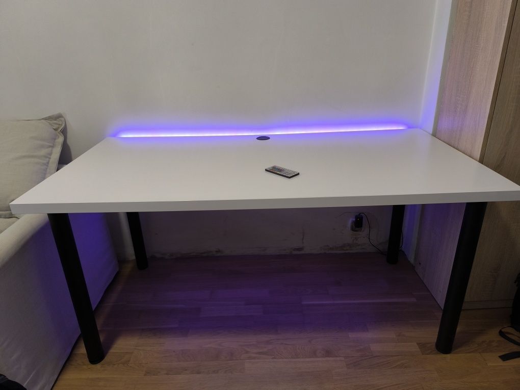 Biurko komputerowe 160x80 białe led