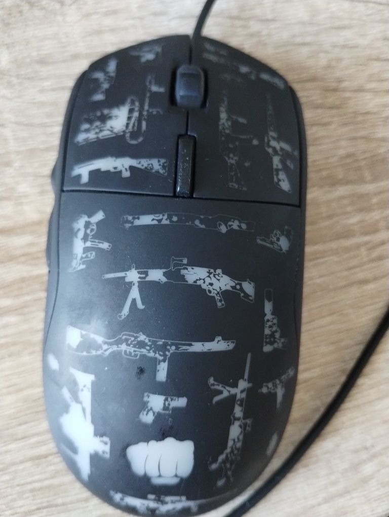 Sprzedam mysz na kablu