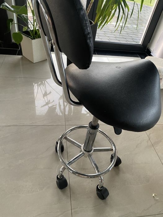 Krzesło kosmetyczne siodło