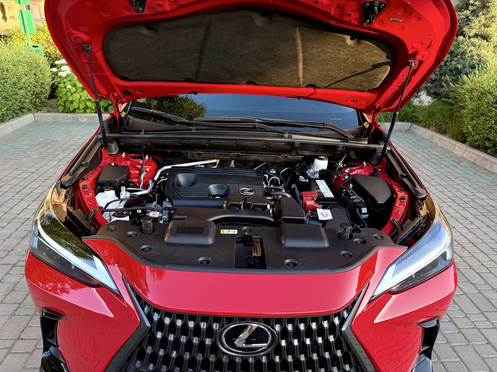 Пррдам офійійний Lexus Nx 200 Urban
