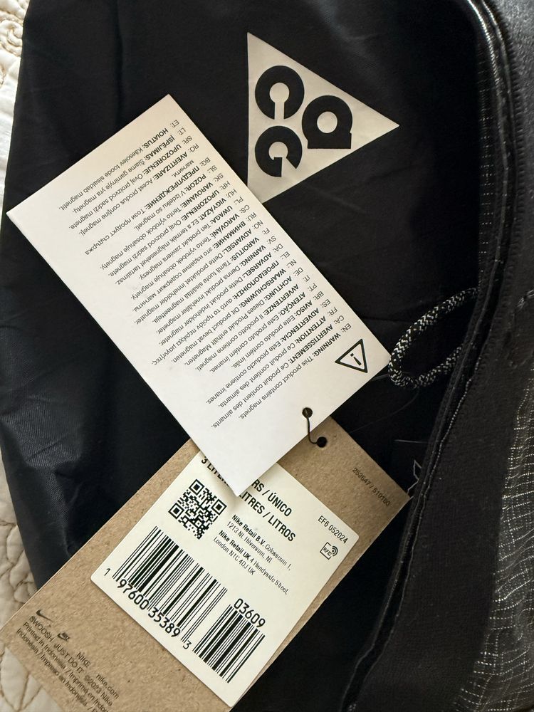 Nike ACG Aysen сумка бананка нова