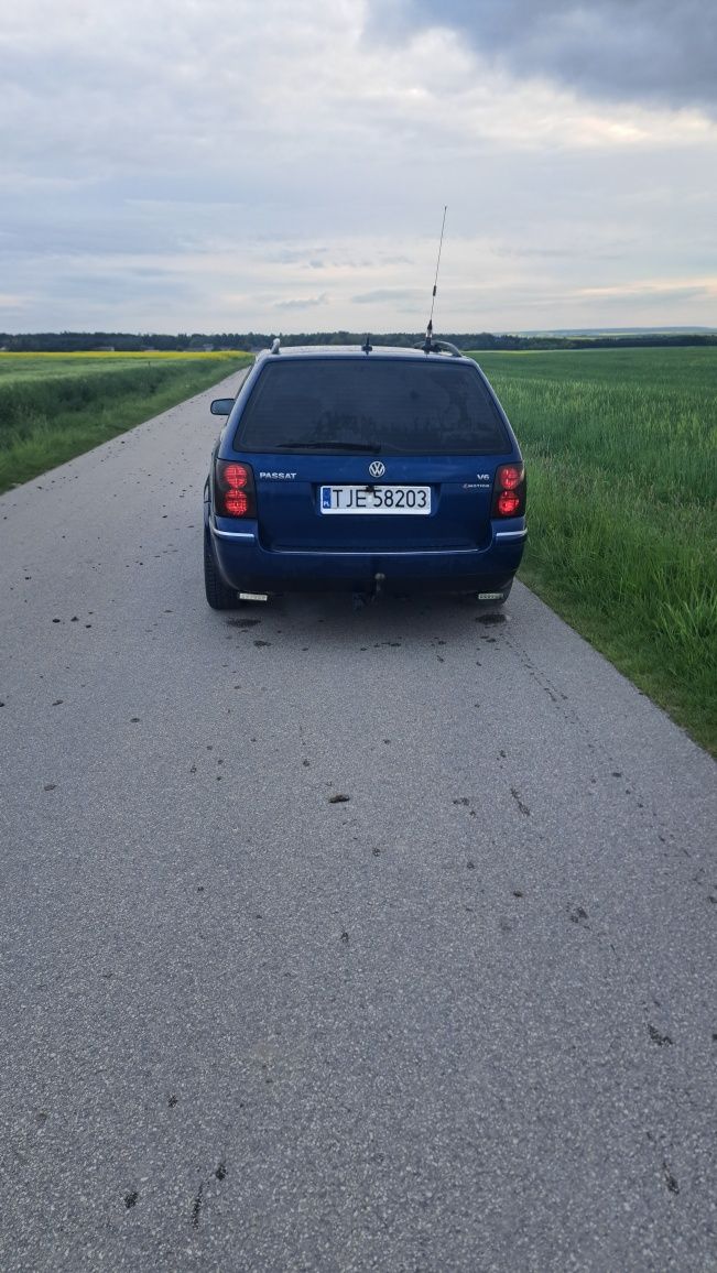 VOLKSWAGEN PASSAT B5 Kombi 2.8 V6 4Motion